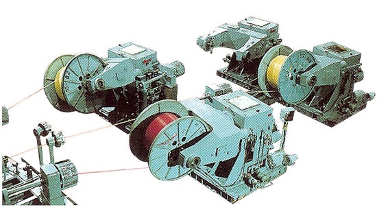 Fork type rotating payoff stand